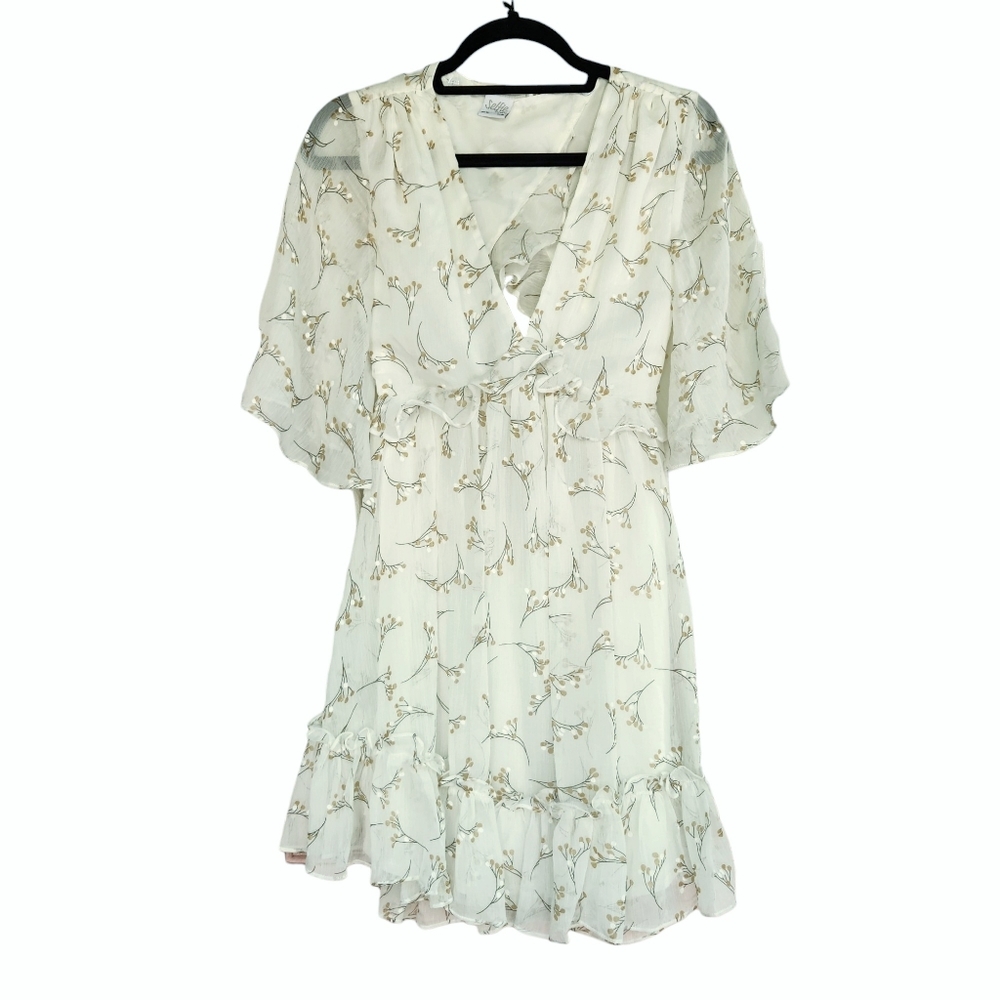 Selfie Leslie Flowy Floral Princess Dress- White